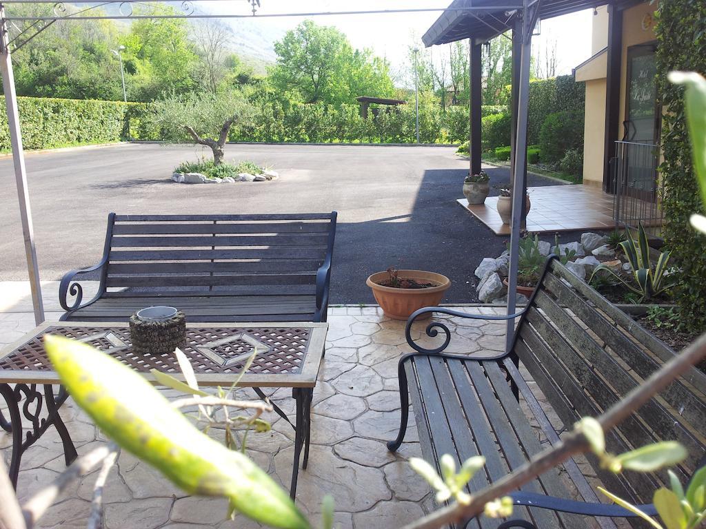 Hotel Piscina La Suite Prossedi Εξωτερικό φωτογραφία